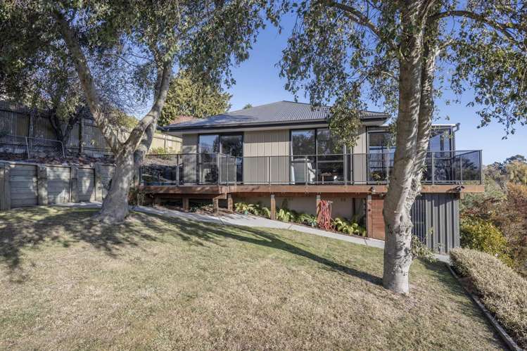 52 Perth Street South Hill_28