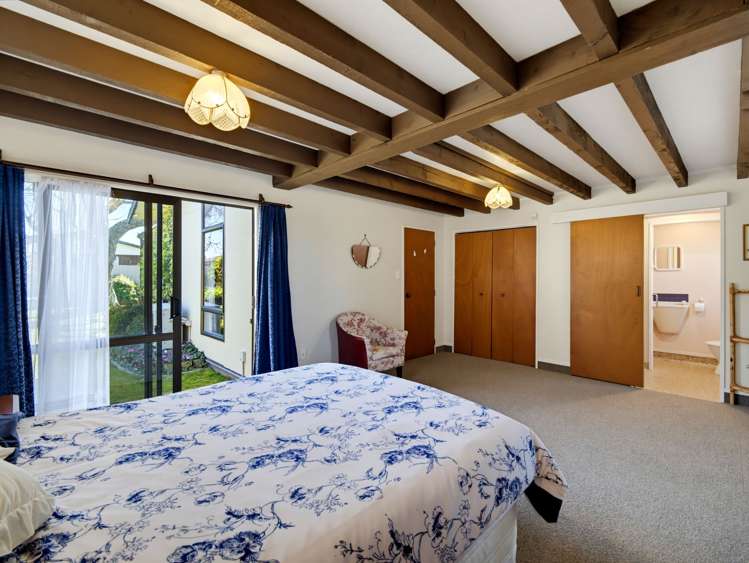 8 Swansea Place Tamatea_12