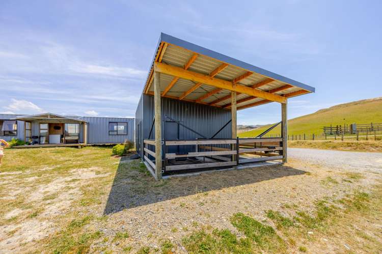 1 Country Lane Waipawa_23