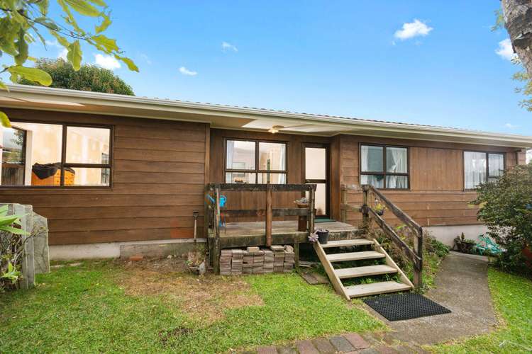 16 Meadowvale Rise Titirangi_10