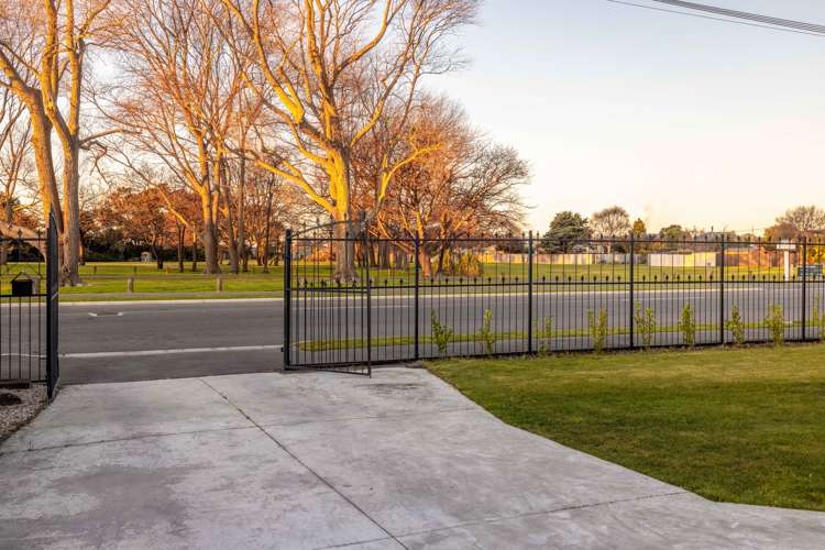 370 Keyes Road New Brighton_13