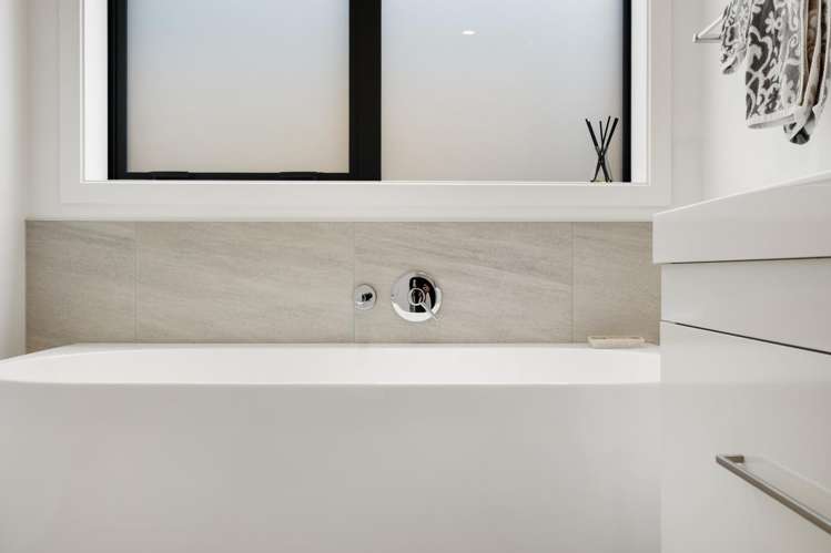 7 Sandstorm Way Cromwell_16