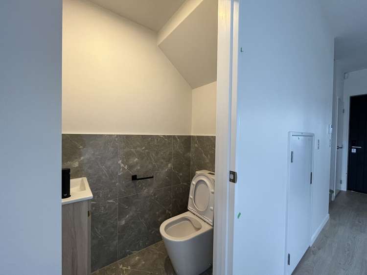 5 Rana Road Flat Bush_10