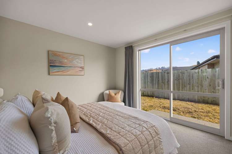 34/34A Cheltenham Road Lower Shotover_11