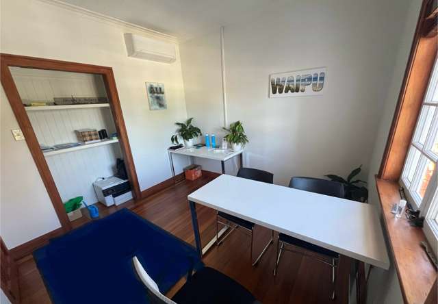 Office 3/1 Cove Road Waipu_2