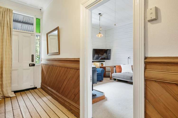 716 Coast Road Warrington_17