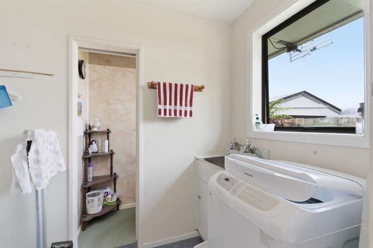 12 Cob Crescent Woolston_14