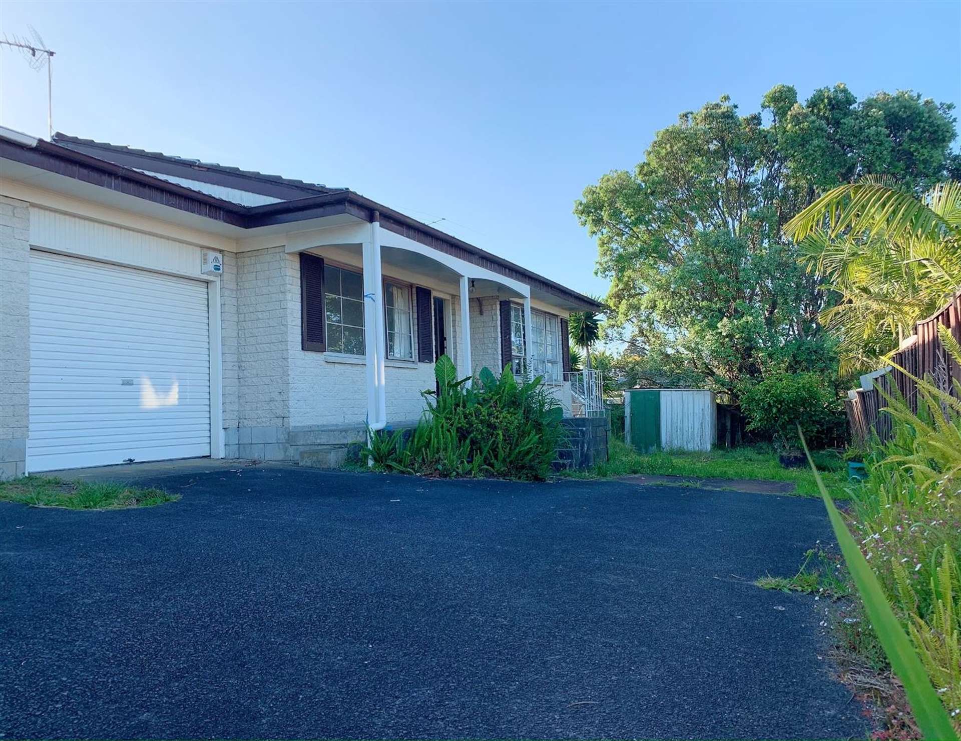 1/9 Wairata Place Te Atatu South_0