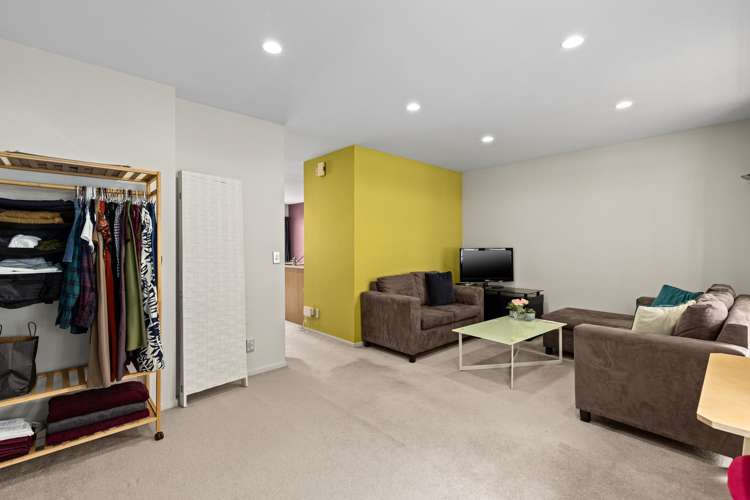 34/305 Evans Bay Parade Hataitai_6