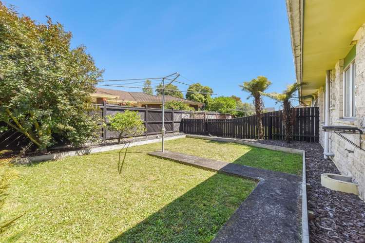 1/3 Louisson Avenue Stoke_12