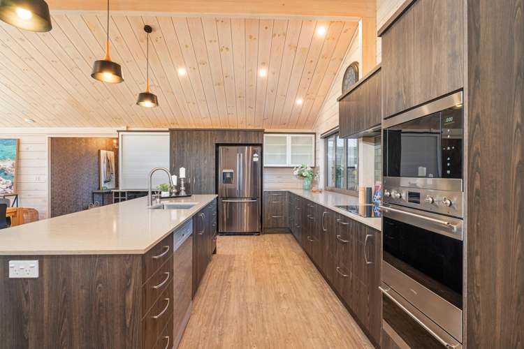 97 Orchard Road Hahei_10