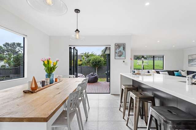 8 Toomer Place Beachlands_2
