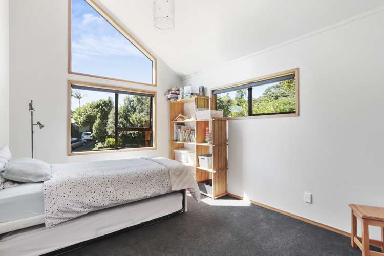 9 Longfellow Parade Glen Eden_7