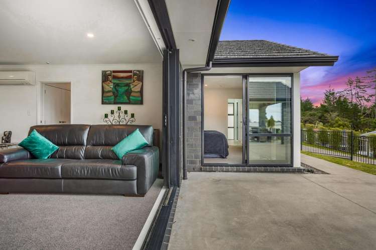 104 Solan Drive Waimauku_10