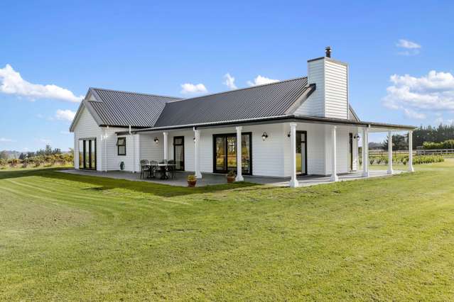 Modern Elegance Meets Rural Tranquility