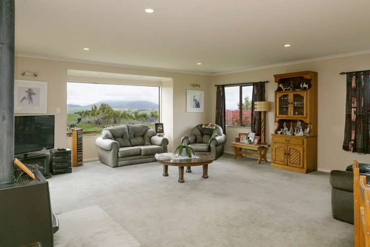 64 Oak Drive Wairakei and Surrounds_3