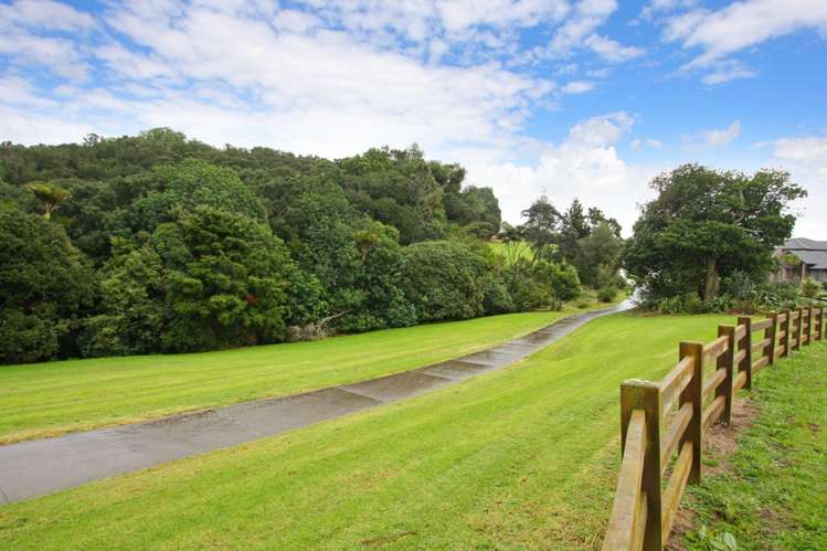 37 Gibbston Crescent Flat Bush_13