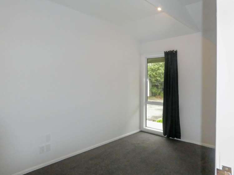 22 Rutherglen Av Ilam_11