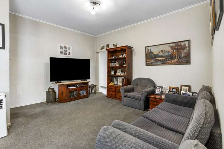 93 Lynwood Road New Lynn_11