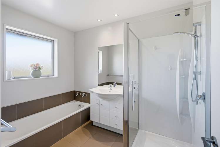 10 Boulez Mews Rolleston_15