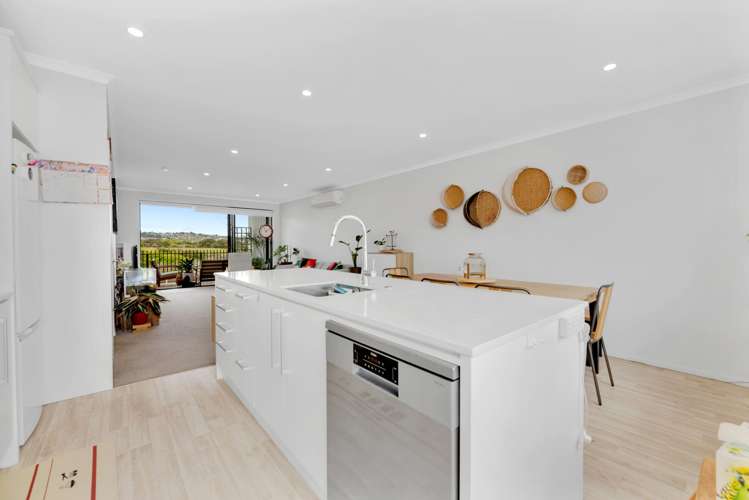 7 Bonnette Road Flat Bush_7