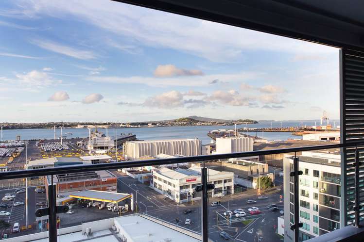 1304/30 Beach Road_4