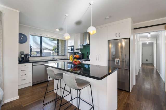 6 Logan Place Kelvin Grove_1