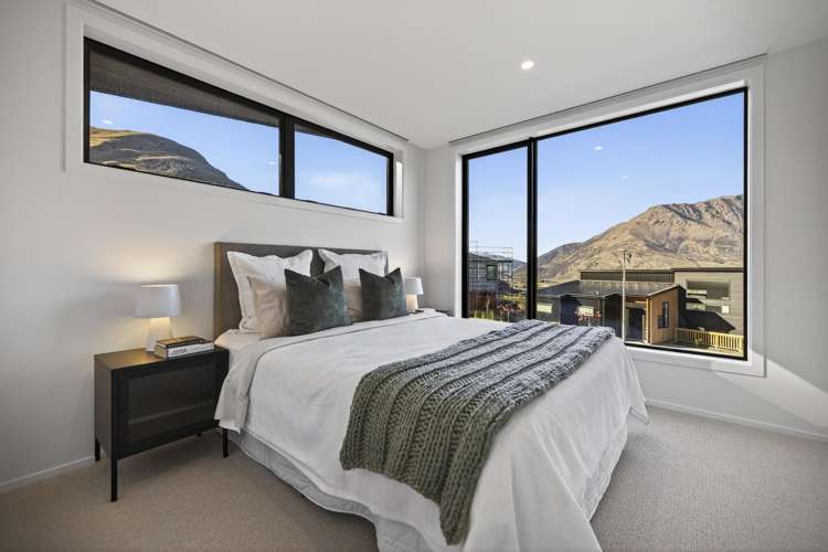 79 Middleton Road Queenstown Hill_18