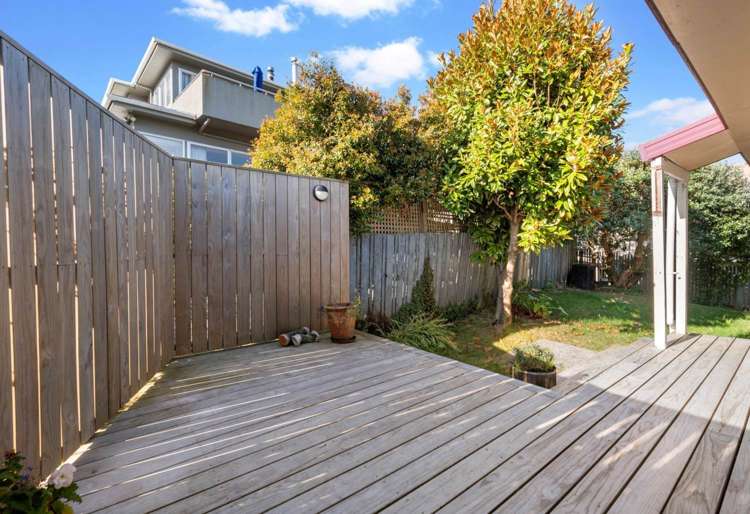 7a The Crescent Tindalls Beach_10