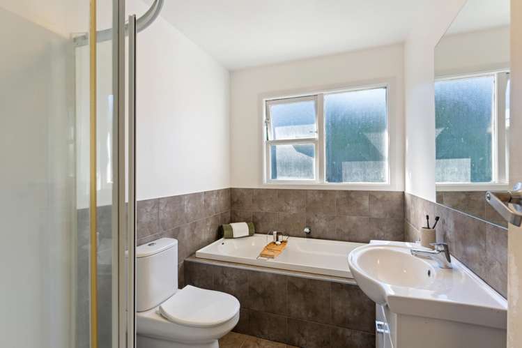 1 Titoki Road Raumati Beach_7