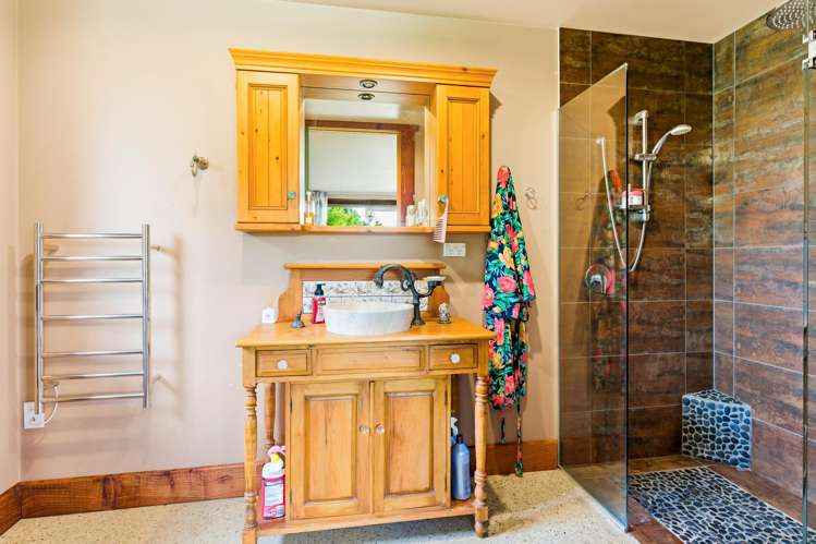 71 Blackhead Road Blackhead_17