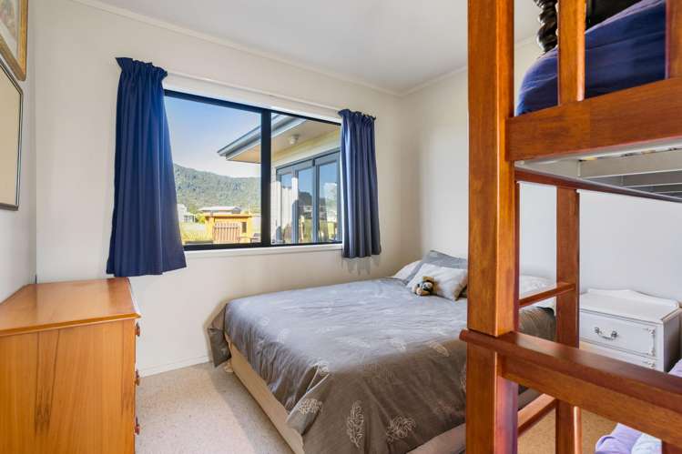 16 Braddock Grove Pauanui_15