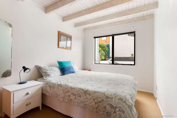 79 Rosecamp Road Beach Haven_14