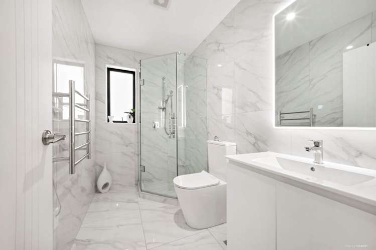 5B Beach Road Te Atatu Peninsula_15