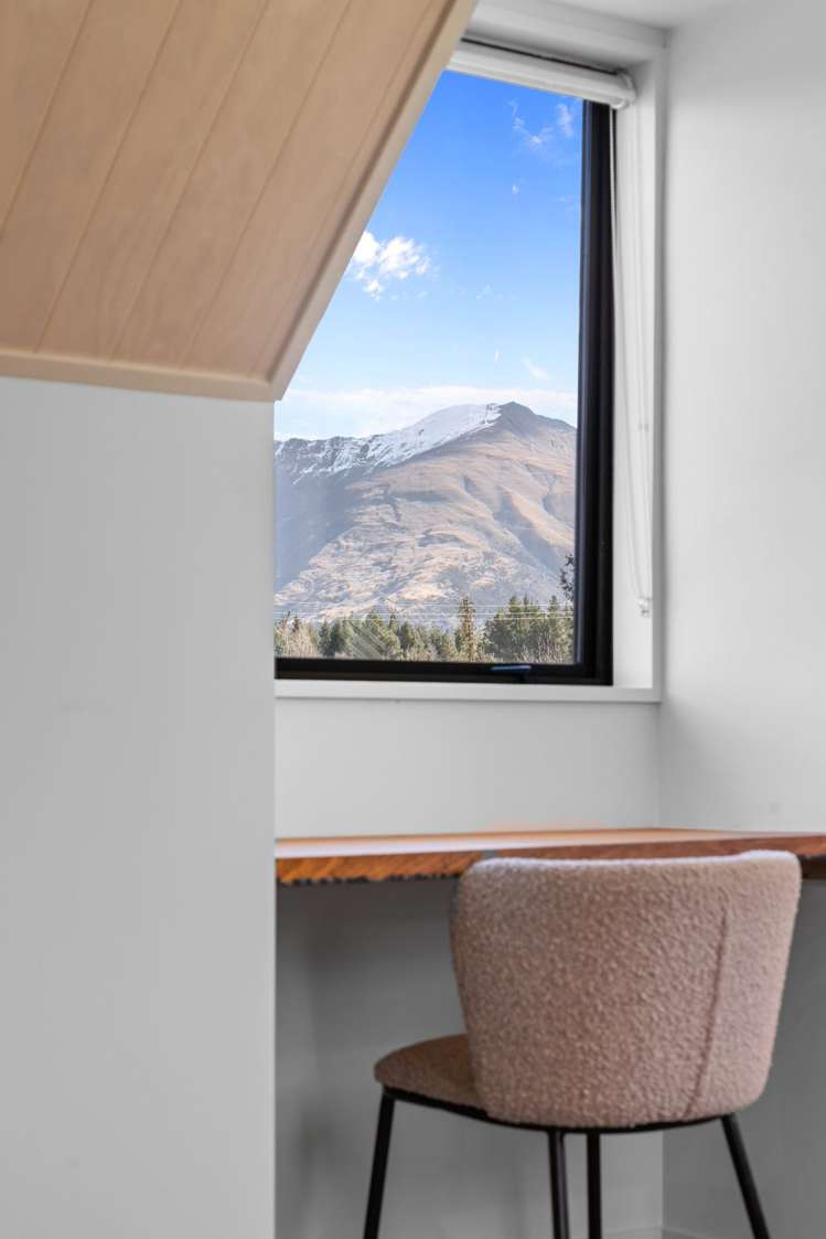3 Mount Iron Drive Wanaka_10