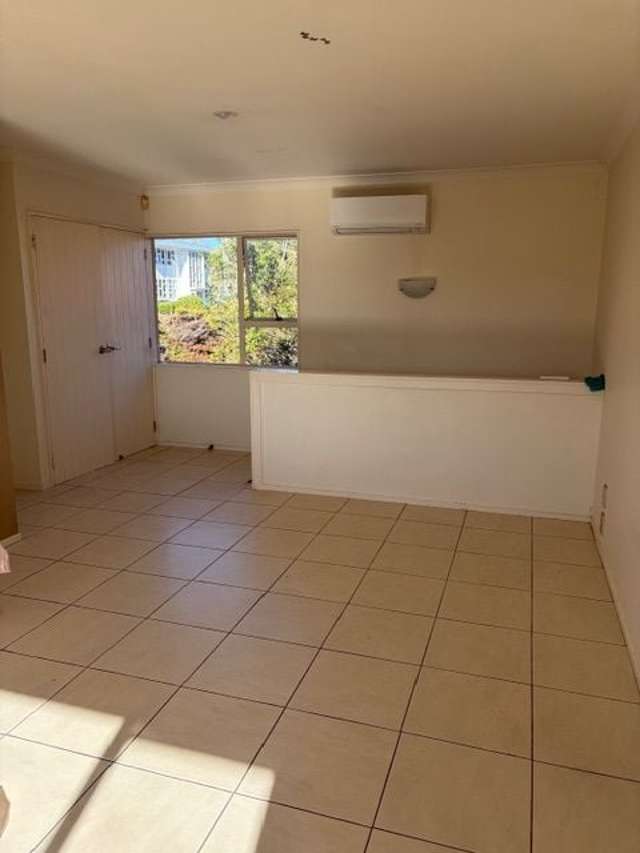 1/16 Kauri Glen Road Northcote_4