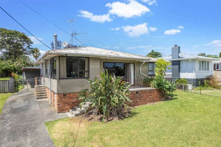 7 Cobham Crescent Kelston_13