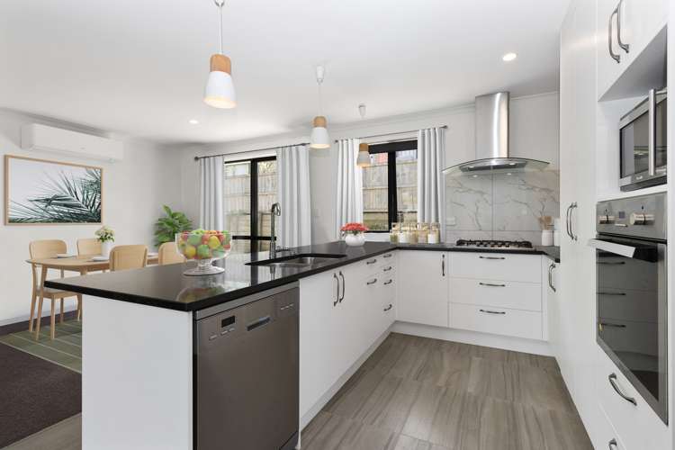 15 Blackwood Crescent Glenview_2