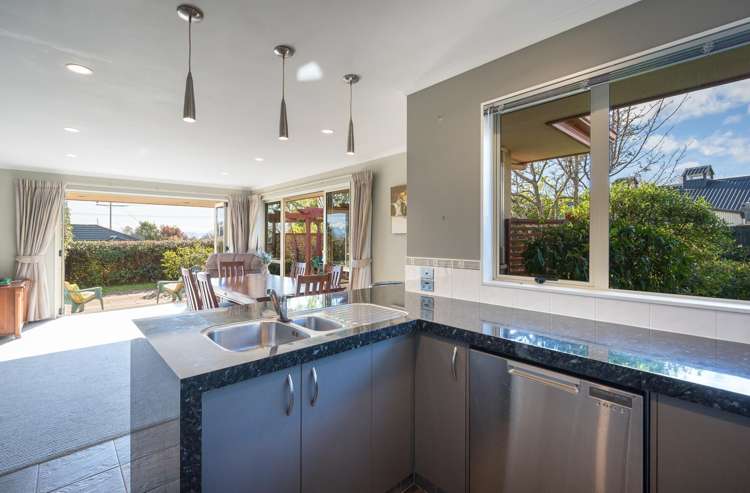 447 Suffolk Road Stoke_3