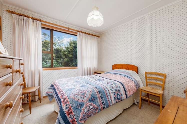 48 Derwent Crescent Titirangi_11