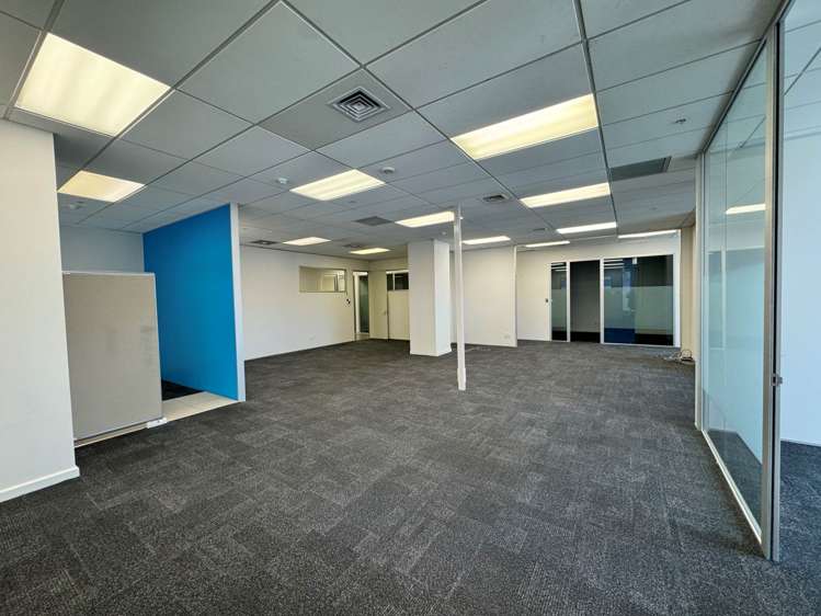 GF/159 Hurstmere Road Takapuna_6