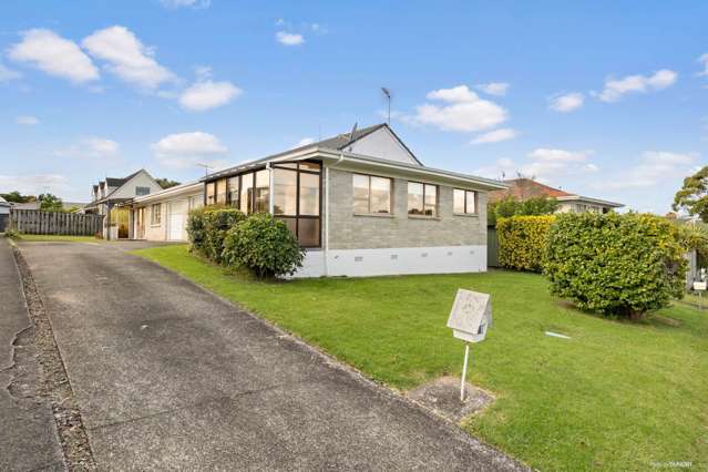 1/50 Luton Avenue Sunnyhills_3