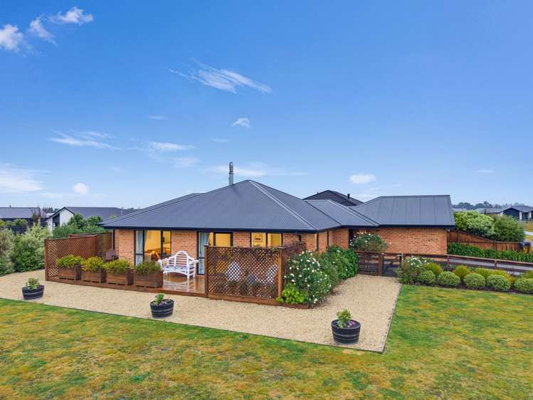 3/2 Loe Place Amberley_22