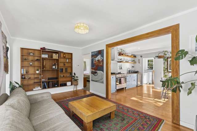 90 Murphy Street Toi Toi_3