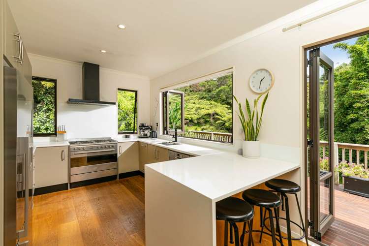 7 Springwater Vale Unsworth Heights_6