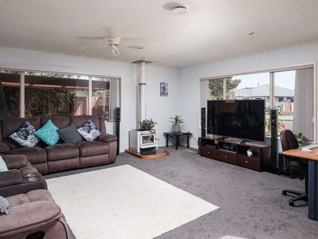 34 Ruru Avenue Lytton West_2