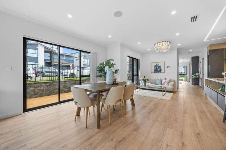 14 Tiro Street Flat Bush_22