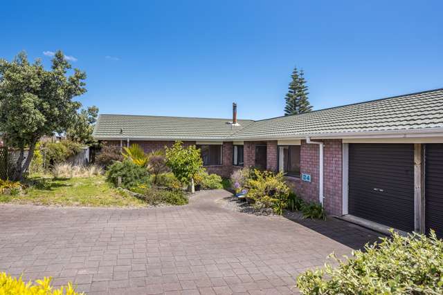 24 Campion Road Waikanae Beach_1