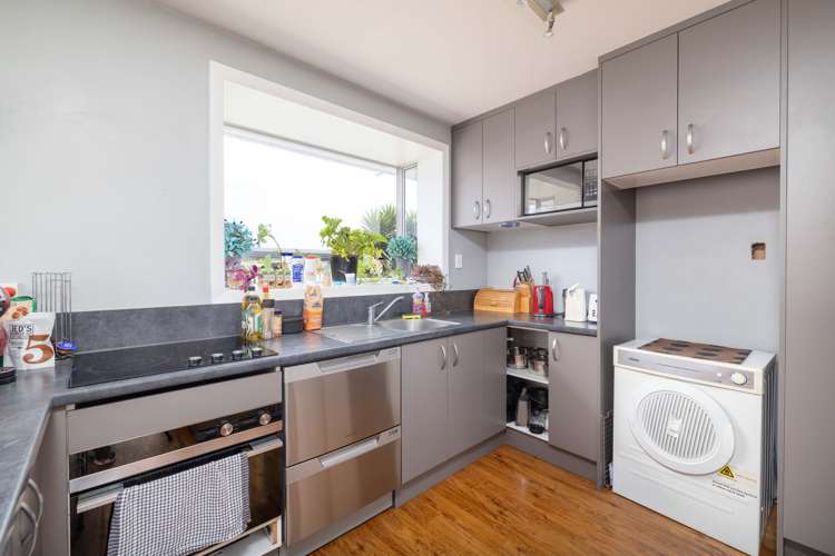 4 Woodlands Place Aranui_5