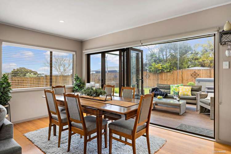 17 Bay Vista Drive Red Beach_10